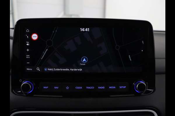 Hyundai Kona 1.6 GDI HEV Premium | Leder | Stoelventilatie | Adaptive cruise | Head-Up | Carplay | Camera | Achterbankverwarming | Navigatie | Keyless | Climate control