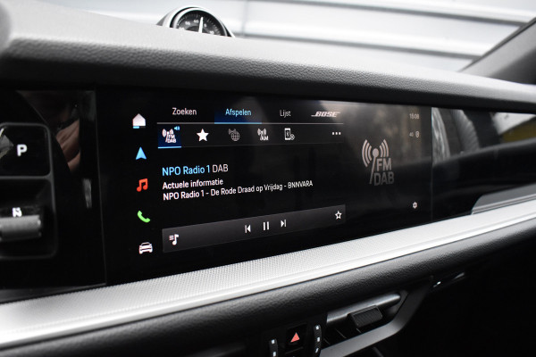 Porsche Cayenne 3.0 E-Hybrid 470pk Sport Chrono | Panorama | Matrix | ACC | 21'' Wielen | Bose | Trekhaak | Orig. NL |