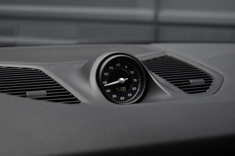 Porsche Cayenne 3.0 E-Hybrid 470pk Sport Chrono | Panorama | Matrix | ACC | 21'' Wielen | Bose | Trekhaak | Orig. NL |