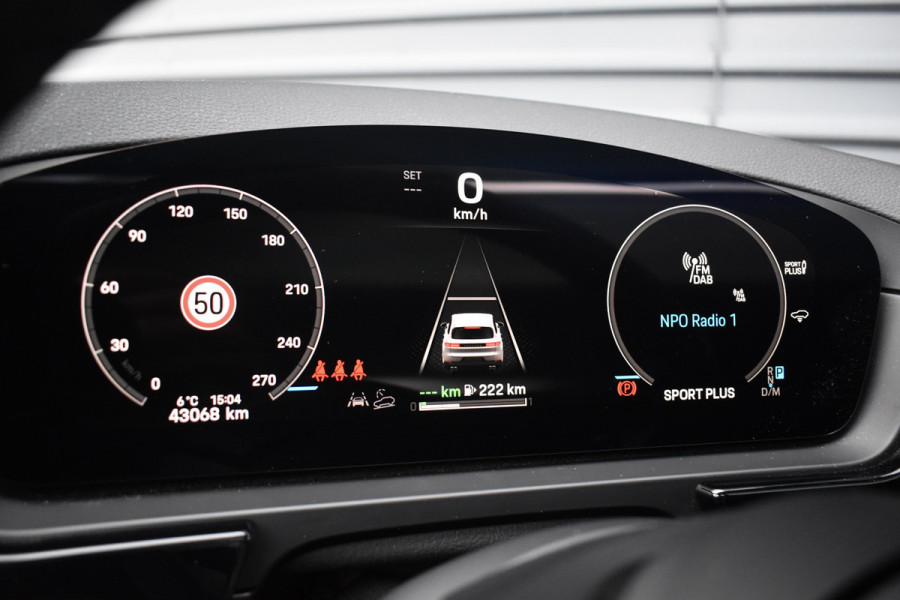 Porsche Cayenne 3.0 E-Hybrid 470pk Sport Chrono | Panorama | Matrix | ACC | 21'' Wielen | Bose | Trekhaak | Orig. NL |