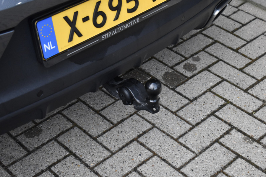 Porsche Cayenne 3.0 E-Hybrid 470pk Sport Chrono | Panorama | Matrix | ACC | 21'' Wielen | Bose | Trekhaak | Orig. NL |