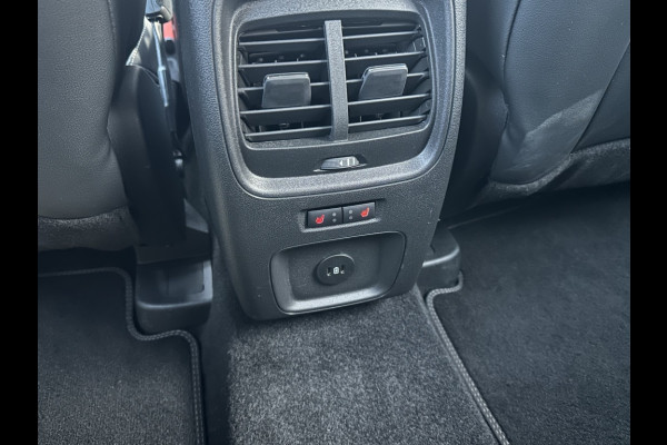 Ford Kuga 2.5 PHEV Vignale Trekhaak / Winterpack / 20 Inch!