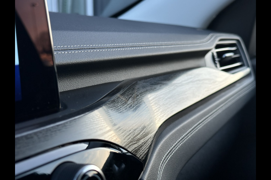 Ford Kuga 2.5 PHEV Vignale Trekhaak / Winterpack / 20 Inch!