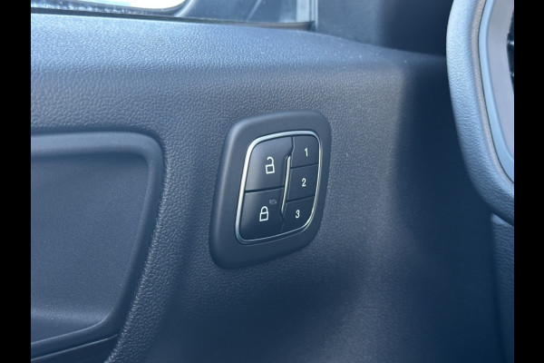 Ford Kuga 2.5 PHEV Vignale Trekhaak / Winterpack / 20 Inch!