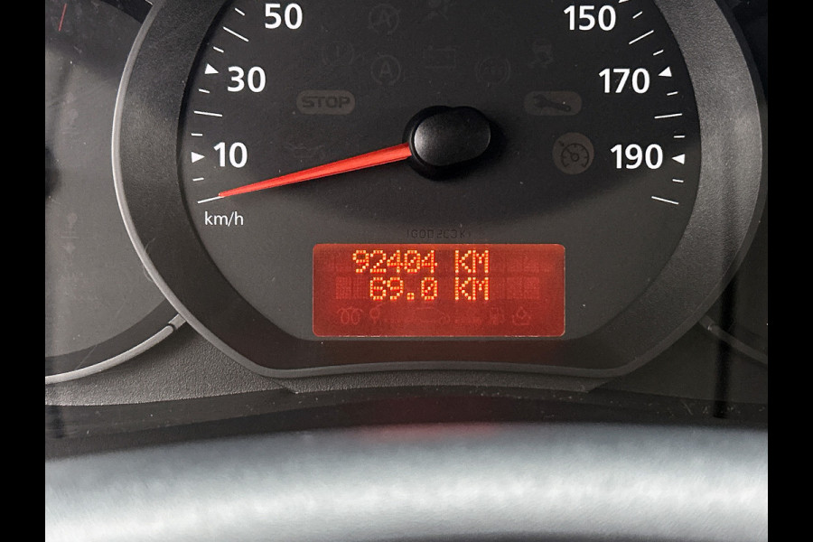 Renault Kangoo 1.5 dCi 75PK Comfort / 2x Schuifdeur / Trekhaak / Airco / / Navigatie / Radio multimedia / Apk 08-2026