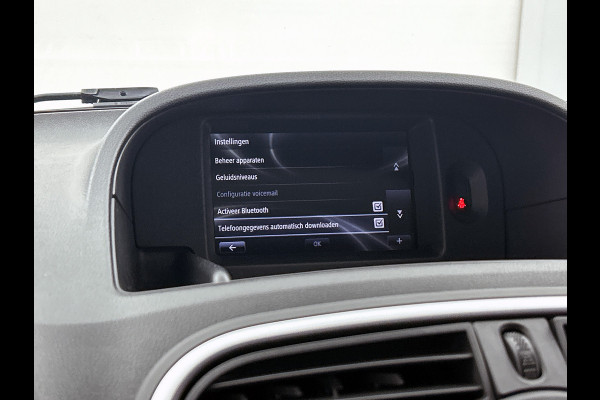 Renault Kangoo 1.5 dCi 75PK Comfort / 2x Schuifdeur / Trekhaak / Airco / / Navigatie / Radio multimedia / Apk 08-2026