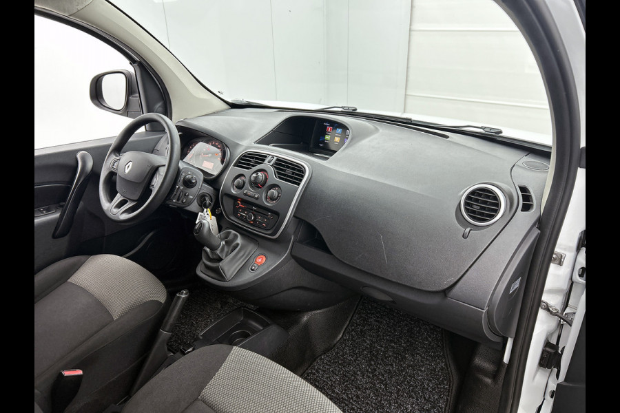 Renault Kangoo 1.5 dCi 75PK Comfort / 2x Schuifdeur / Trekhaak / Airco / / Navigatie / Radio multimedia / Apk 08-2026