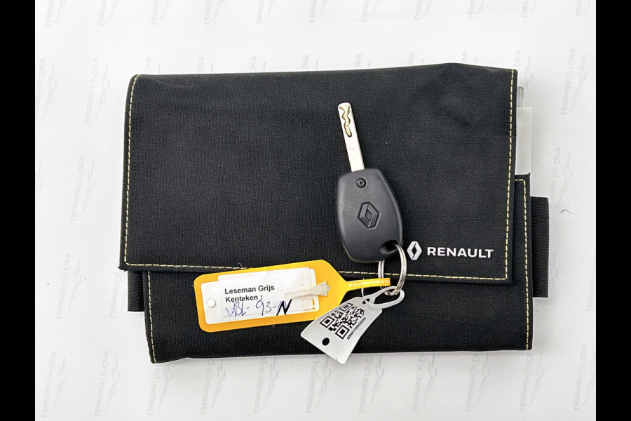 Renault Kangoo 1.5 dCi 75PK Comfort / 2x Schuifdeur / Trekhaak / Airco / / Navigatie / Radio multimedia / Apk 08-2026