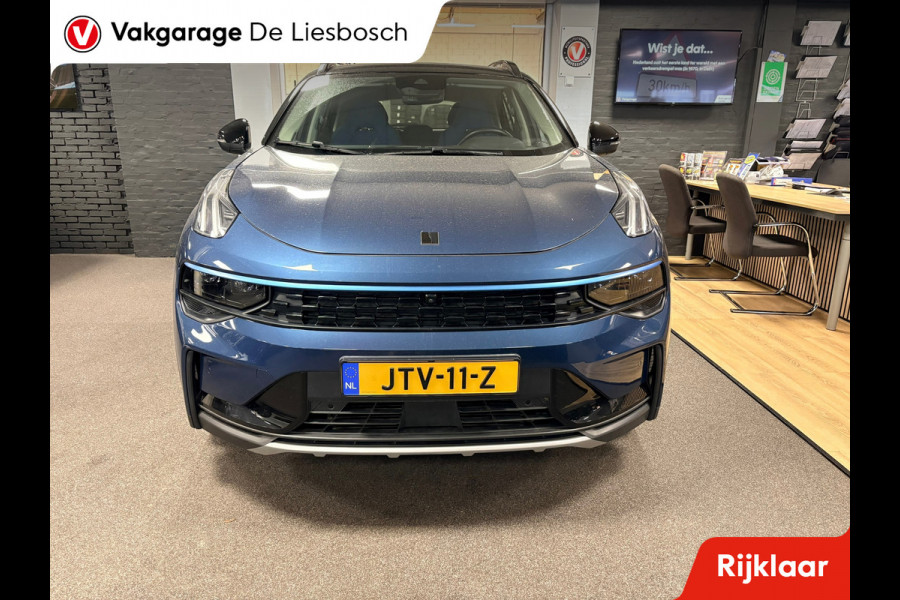 Lynk & Co 01 1.5 / panorama-dak / 360 camera / Infinity audio / navigatie