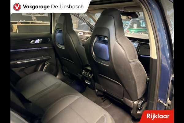 Lynk & Co 01 1.5 / panorama-dak / 360 camera / Infinity audio / navigatie