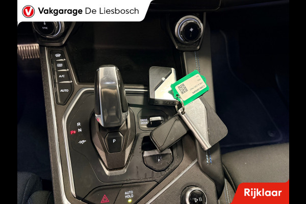 Lynk & Co 01 1.5 / panorama-dak / 360 camera / Infinity audio / navigatie