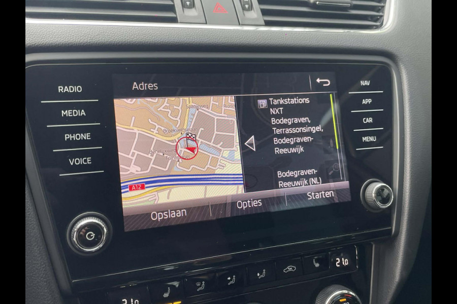 Škoda Octavia Combi 1.4 TSI Greentech Ambition Business AUTOMAAT l CarPlay l trekhaak