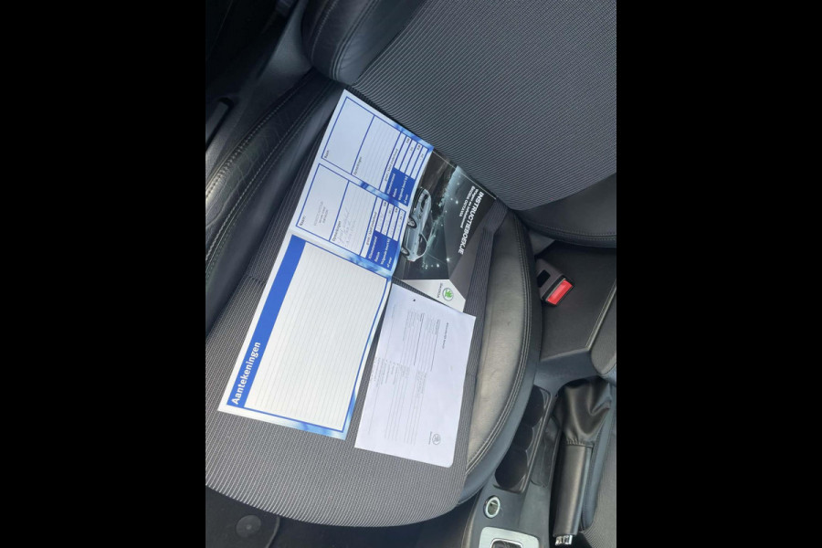 Škoda Octavia Combi 1.4 TSI Greentech Ambition Business AUTOMAAT l CarPlay l trekhaak