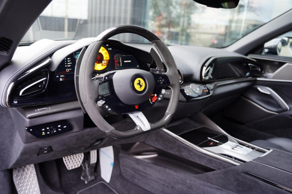 Ferrari Purosangue 6.5 V12 / Colore Purosanque