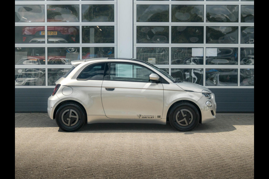 Fiat 500E Giorgio Armani Collector's Edition 42 kWh | 18% Bijtelling | Zeer Exclusief | Beperkte Oplage !