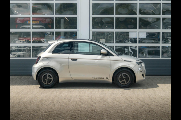 Fiat 500E Giorgio Armani Collector's Edition 42 kWh | 18% Bijtelling | Zeer Exclusief | Beperkte Oplage !