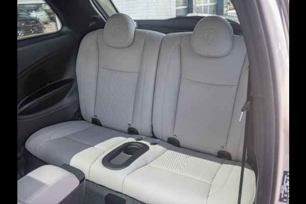 Fiat 500E Giorgio Armani Collector's Edition 42 kWh | 18% Bijtelling | Zeer Exclusief | Beperkte Oplage !