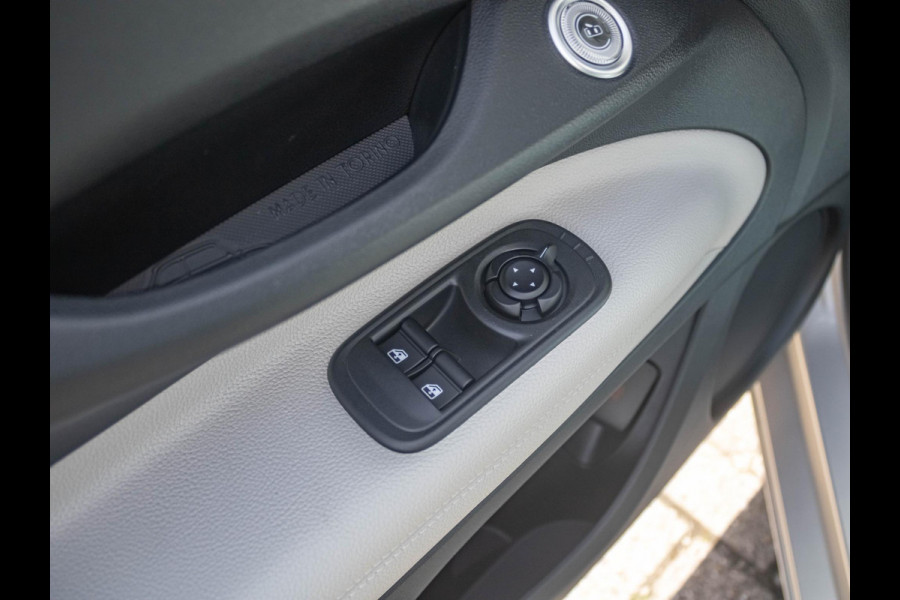 Fiat 500E Giorgio Armani Collector's Edition 42 kWh | 18% Bijtelling | Zeer Exclusief | Beperkte Oplage !