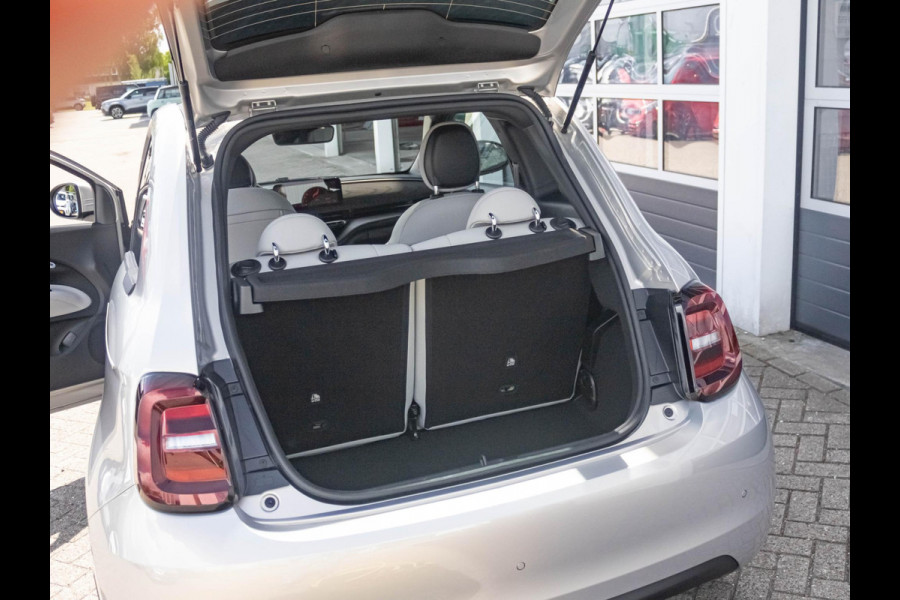 Fiat 500E Giorgio Armani Collector's Edition 42 kWh | 18% Bijtelling | Zeer Exclusief | Beperkte Oplage !