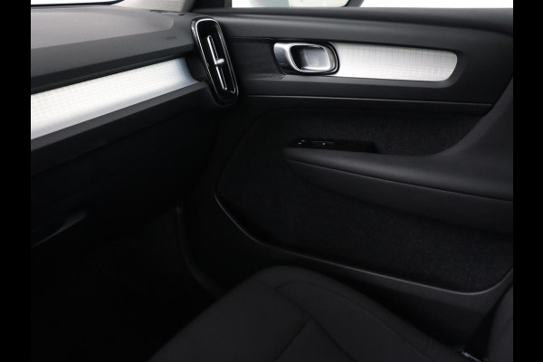 Volvo XC40 1.5 T2 Business Pro | Trekhaak | Camera | Carplay | Adaptive cruise | Keyless | Full LED | Navigatie | Parkeerhulp | Digital Cockpit | Climate control | Bluetooth