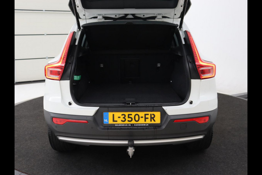 Volvo XC40 1.5 T2 Business Pro | Trekhaak | Camera | Carplay | Adaptive cruise | Keyless | Full LED | Navigatie | Parkeerhulp | Digital Cockpit | Climate control | Bluetooth