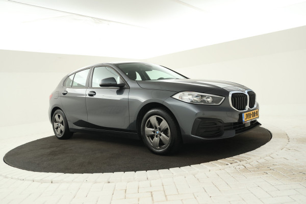 BMW 1-serie 118i Executive 140PK, Navigatie, Climate,