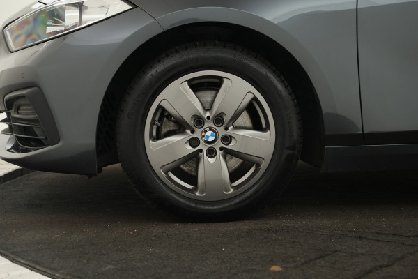 BMW 1-serie 118i Executive 140PK, Navigatie, Climate,