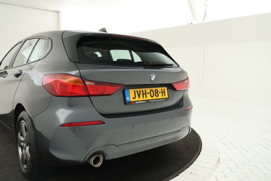 BMW 1-serie 118i Executive 140PK, Navigatie, Climate,