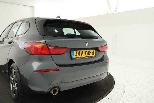 BMW 1-serie 118i Executive 140PK, Navigatie, Climate,