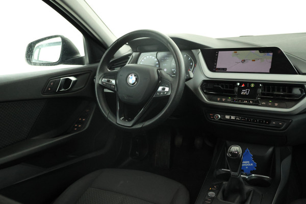 BMW 1-serie 118i Executive 140PK, Navigatie, Climate,
