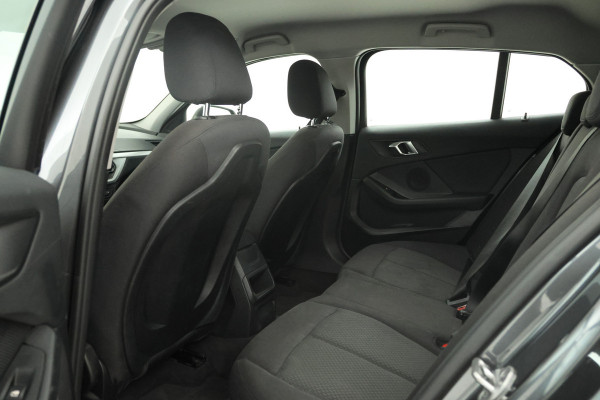 BMW 1-serie 118i Executive 140PK, Navigatie, Climate,