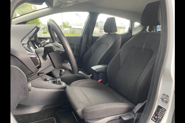 Ford Fiesta BWJ 2023 | 1.0T Hybrid 126PK Titanium | CLIMA | CARPLAY | CRUISE | NAVI | PRIVACY GLASS |