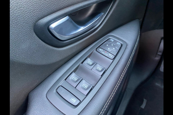 Renault Grand Scénic BWJ 2021 | 1.3 TCe 116PK Bus Zen 7p. NWE APK | TREKHAAK | CAMERA | CLIMA | NAVI | CARPLAY | PDC 2X |