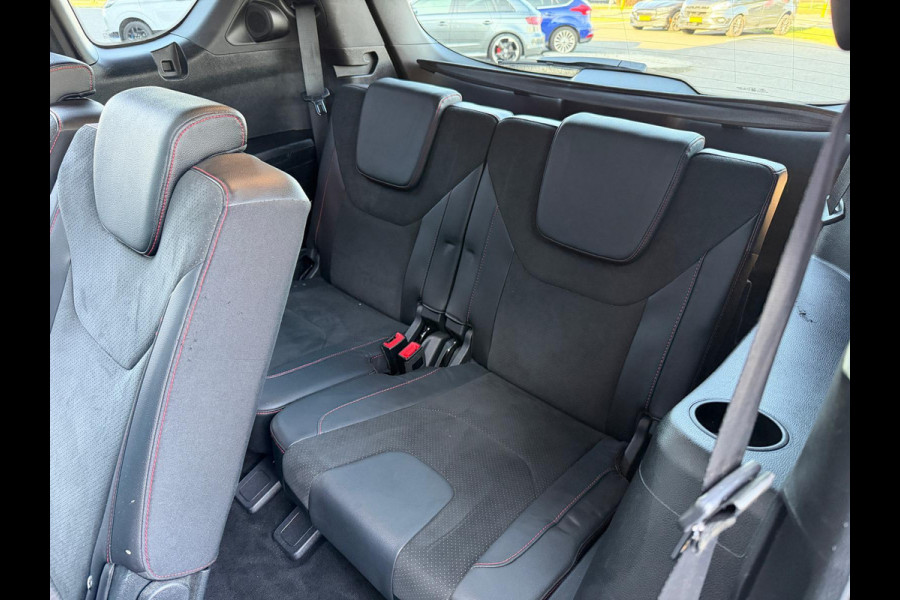 Ford S-Max 2.5i HEV 7P