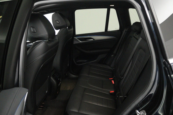 BMW iX3 High Executive 80 kWh (PANORAMADAK, SoH 97.7, SFEERVERLICHTING, STOELVERWARMING, ACHTERUITRIJCAMERA, NAVIGATIE)