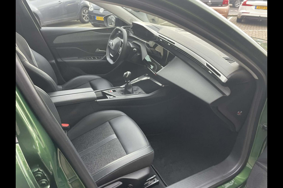 Peugeot 308 1.2 PureTech Allure Pack Business / 360 camera / comfort stoelen