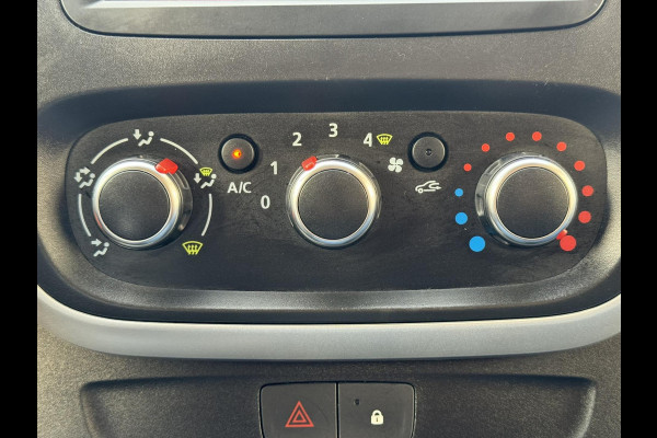 Renault Trafic 2.0 dCi 145 T27 L1H1 Comfort Automaat Navigatie Airco Cruise DAB Apple / Android LED koplampen