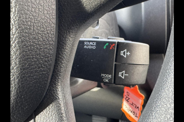 Renault Trafic 2.0 dCi 145 T27 L1H1 Comfort Automaat Navigatie Airco Cruise DAB Apple / Android LED koplampen