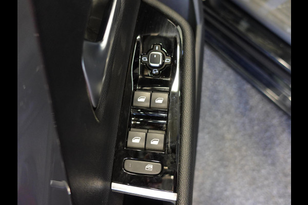 Opel Astra 1.2 130pk GS Line Automaat | Climate control | Adaptive cruise control | LED | Stoel/Stuur | Verwarming | Camera | Sfeer Verlichting | Apple carplay/ Android auto