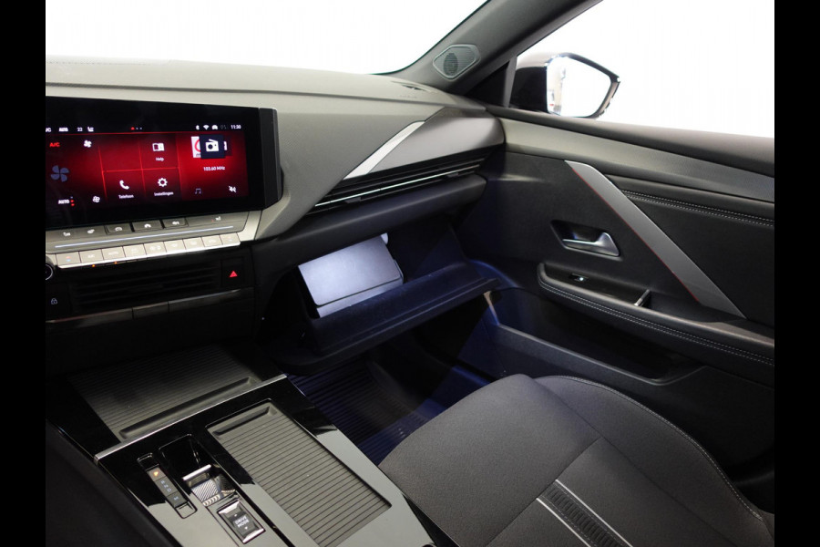 Opel Astra 1.2 130pk GS Line Automaat | Climate control | Adaptive cruise control | LED | Stoel/Stuur | Verwarming | Camera | Sfeer Verlichting | Apple carplay/ Android auto