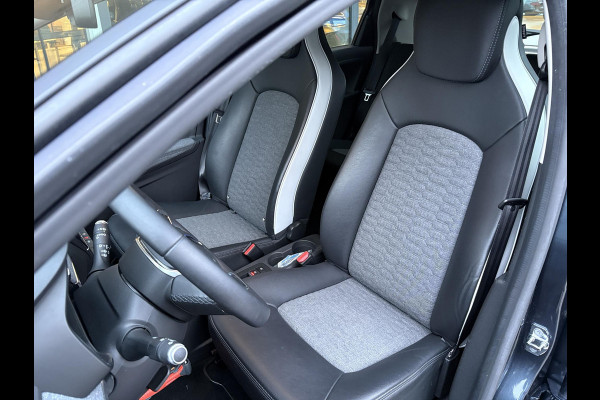 Renault ZOE R135 Intens 52 kWh | Accuhuur | DC Lader | Easy Link 9'' | Dodehoeksensoren | Climate Control | Cruise Control | Achteruitrijcamera | Navi |