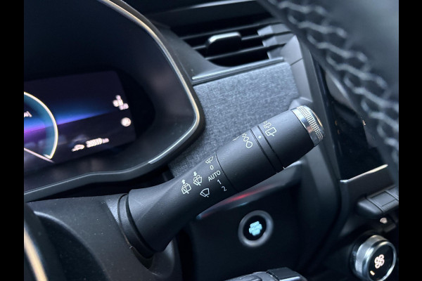 Renault ZOE R135 Intens 52 kWh | Accuhuur | DC Lader | Easy Link 9'' | Dodehoeksensoren | Climate Control | Cruise Control | Achteruitrijcamera | Navi |