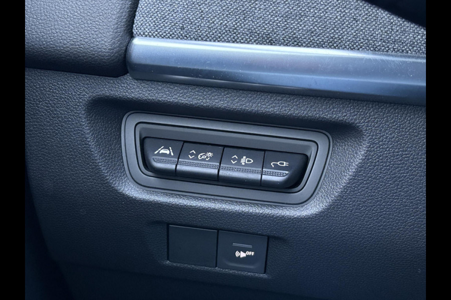 Renault ZOE R135 Intens 52 kWh | Accuhuur | DC Lader | Easy Link 9'' | Dodehoeksensoren | Climate Control | Cruise Control | Achteruitrijcamera | Navi |