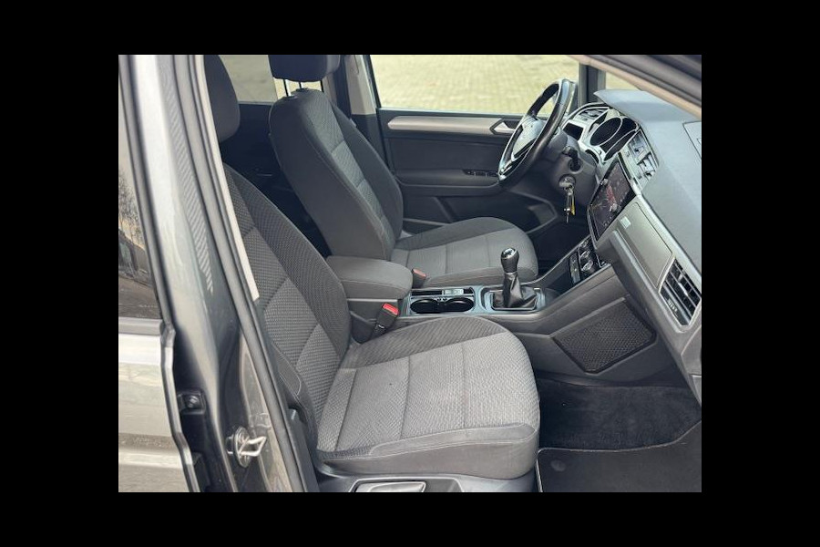 Volkswagen Touran 1.4 TSI Comfortline 7p Carplay/Andriod/Camera,trekhaak,LM velgen,