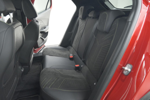 Peugeot 2008 PureTech 130 EAT8 GT | 360 Camera | Stoelmassage | Adaptieve Cruise Control | Dodehoekdetectie