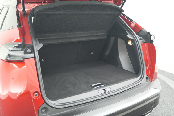 Peugeot 2008 PureTech 130 EAT8 GT | 360 Camera | Stoelmassage | Adaptieve Cruise Control | Dodehoekdetectie