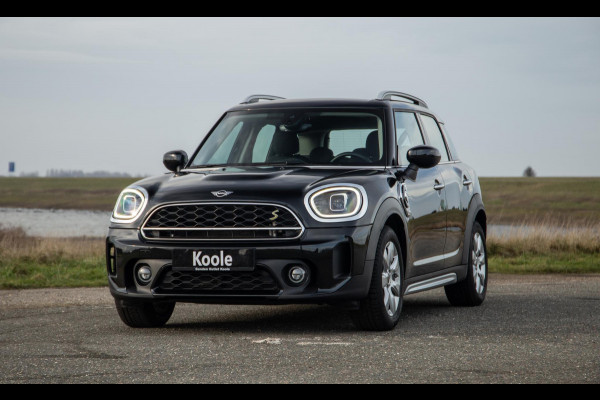 MINI Countryman 1.5 Cooper S E ALL4 Essential CAMERA / NAVI / CARPLAY / AIRCO / ZWART / STOELVERWARMING