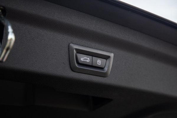 MINI Countryman 1.5 Cooper S E ALL4 Essential CAMERA / NAVI / CARPLAY / AIRCO / ZWART / STOELVERWARMING