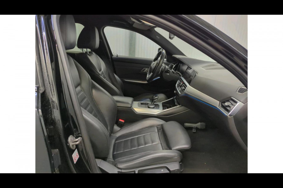 BMW 3-serie 320e Aut. Business Ed. Plus | Leder | Camera | Car Play |