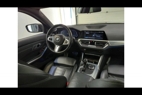 BMW 3-serie 320e Aut. Business Ed. Plus | Leder | Camera | Car Play |